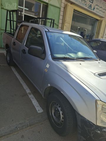 איסוזו די-מקס