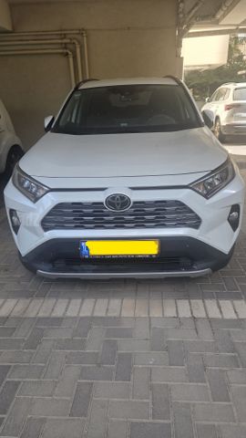 מודעת רכב טויוטה RAV4