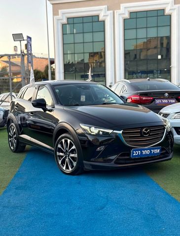 מודעת רכב מאזדה CX-3