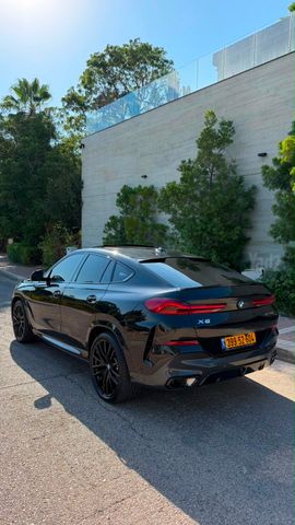 ב מ וו X6