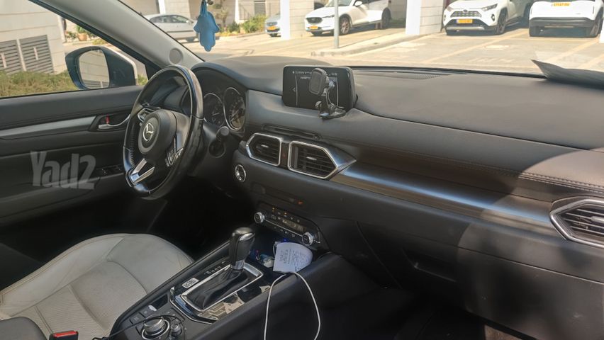 מודעת רכב מאזדה CX-5