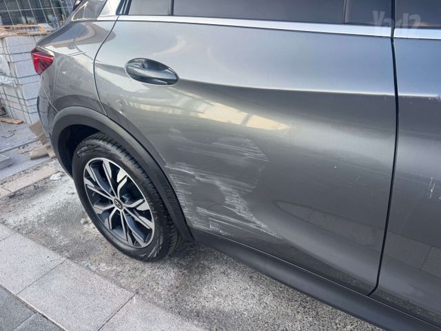 אינפיניטי QX30