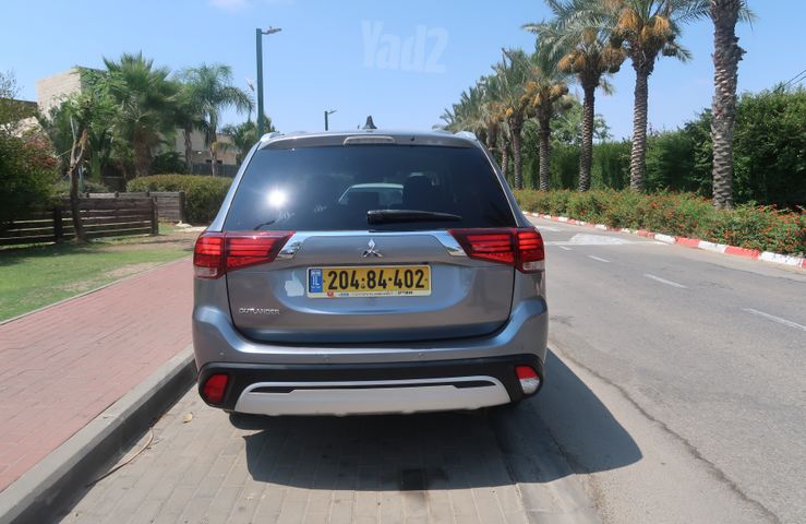 מיצובישי אאוטלנדר