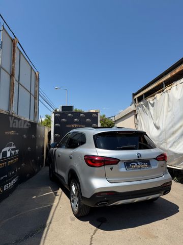 אם ג'י EHS PHEV