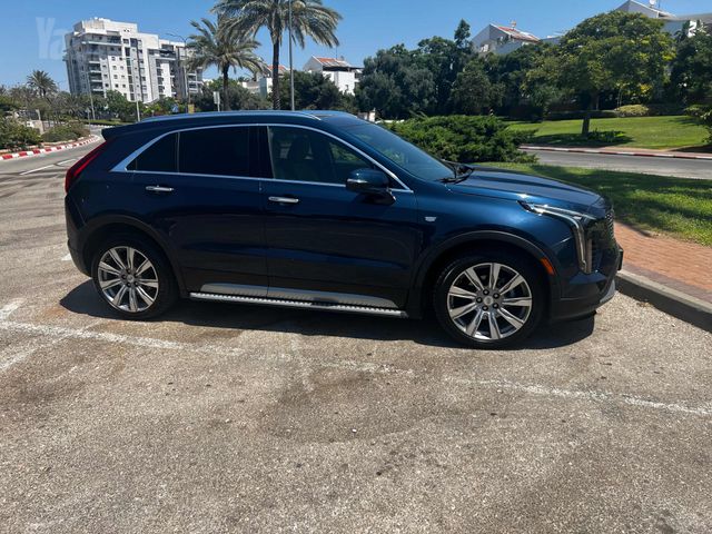 קאדילק XT4