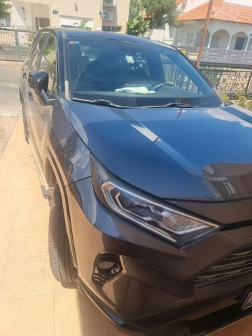 טויוטה RAV4