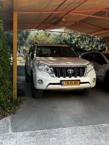מודעת רכב טויוטה לנד קרוזר