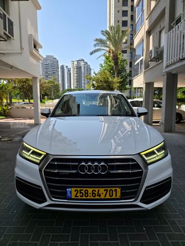 מודעת רכב אאודי Q5