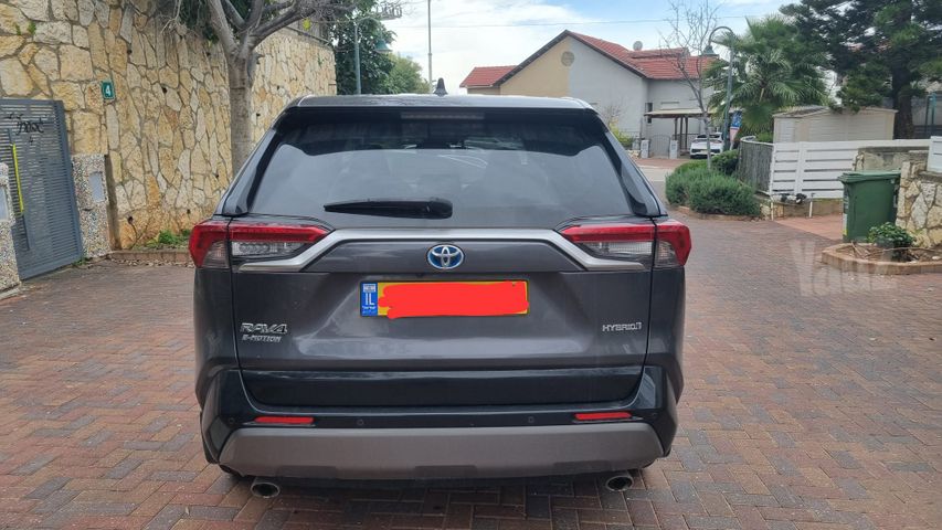טויוטה RAV4