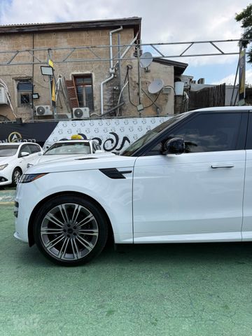 לנד רובר ריינג' רובר ספורט