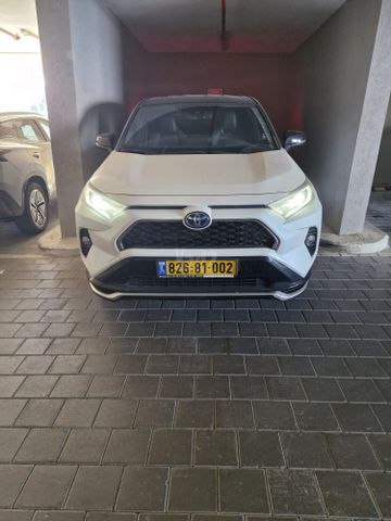 טויוטה RAV4