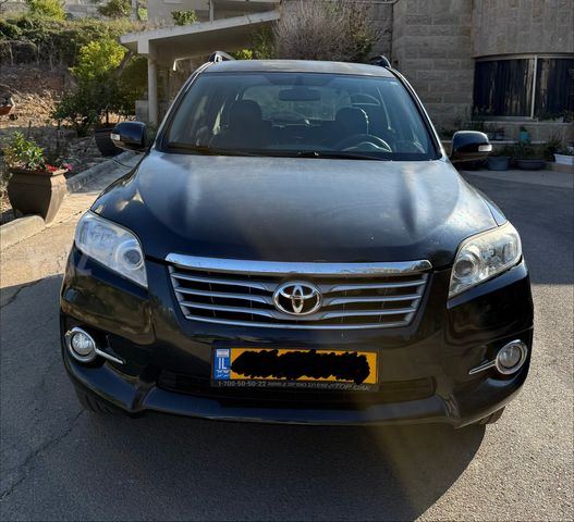 מודעת רכב טויוטה RAV4
