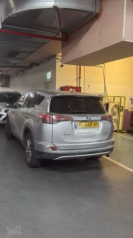 מודעת רכב טויוטה RAV4