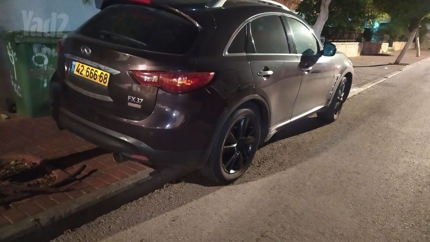 אינפיניטי FX37