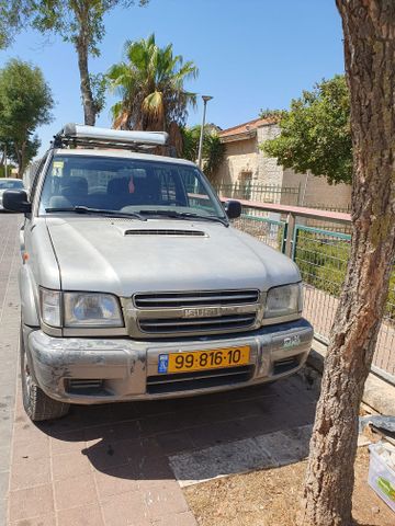 מודעת רכב איסוזו טרופר