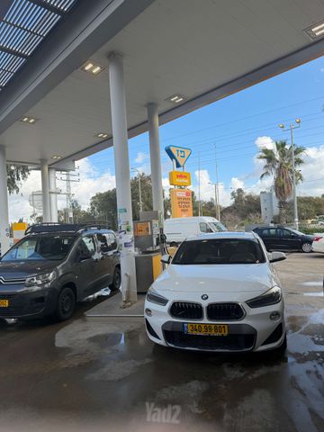 ב מ וו X2