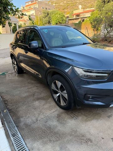 וולוו XC40
