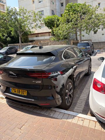 מודעת רכב יגואר I-Pace