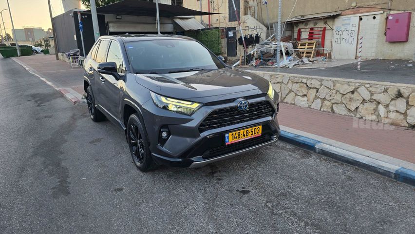מודעת רכב טויוטה RAV4
