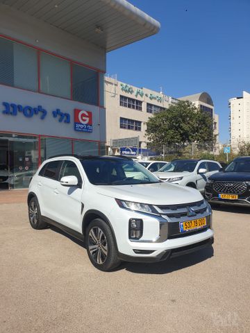 מודעת רכב מיצובישי ASX