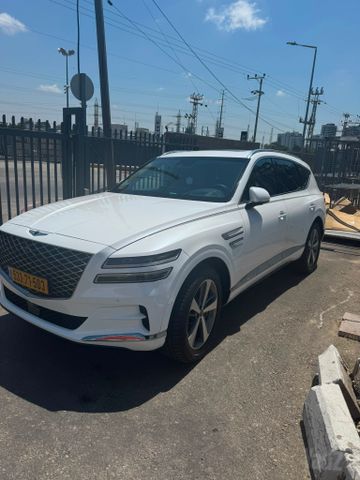 ג'נסיס GV80