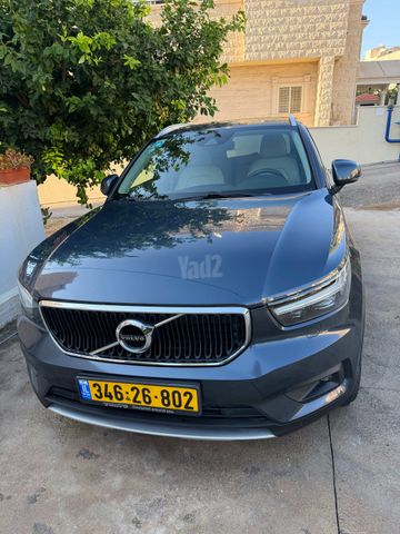 וולוו XC40