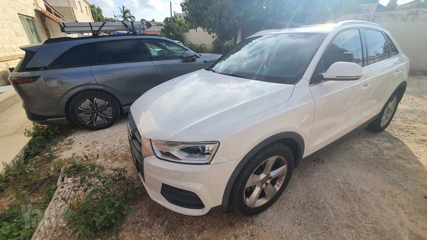 אאודי Q3