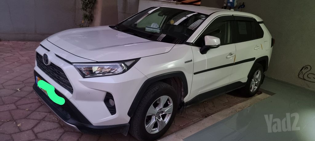 מודעת רכב טויוטה RAV4