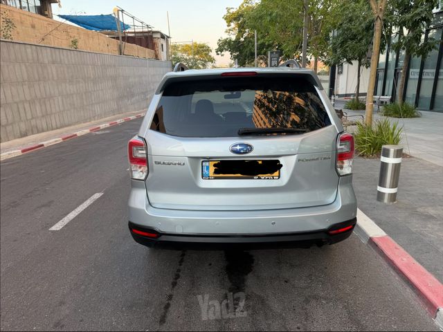סובארו פורסטר