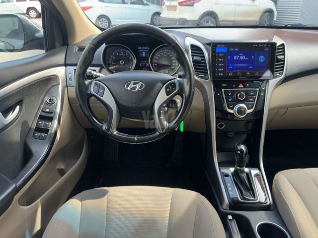 יונדאי i30
