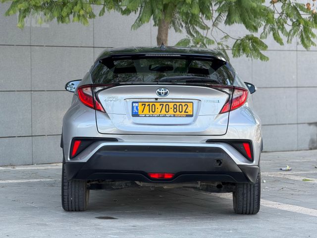 טויוטה C-HR