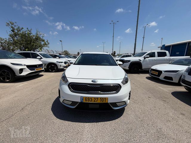 קיה נירו
