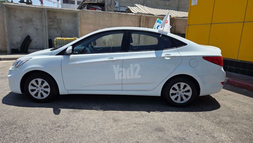 יונדאי אקסנט i25