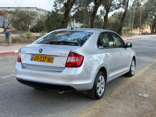 סקודה ראפיד