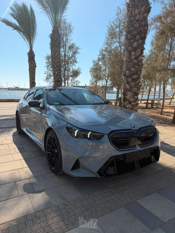 מודעת רכב ב מ וו M5