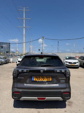 סוזוקי S-Cross