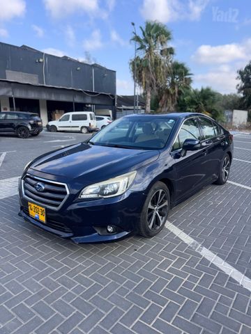 סובארו B4/לגאסי