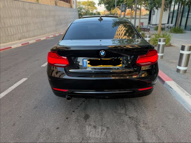 מודעת רכב ב מ וו סדרה 2 2