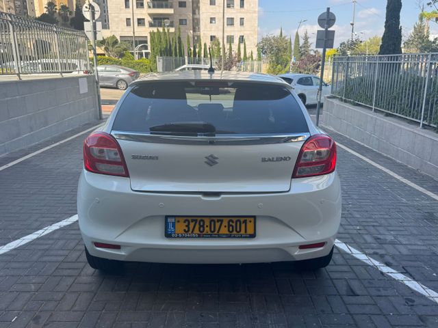 סוזוקי בלנו