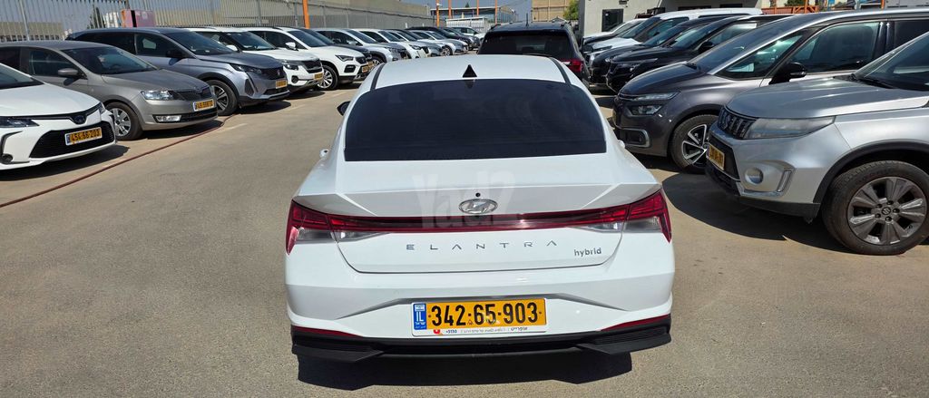 יונדאי אלנטרה