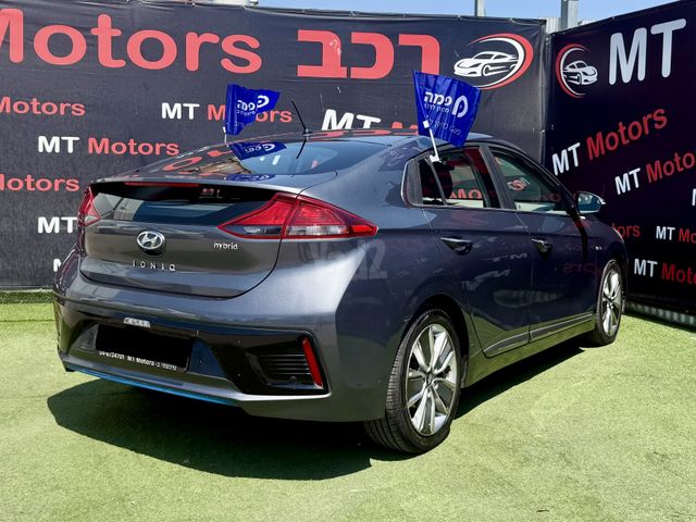 יונדאי איוניק