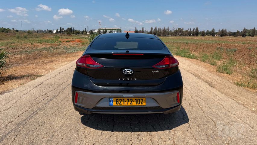 יונדאי איוניק
