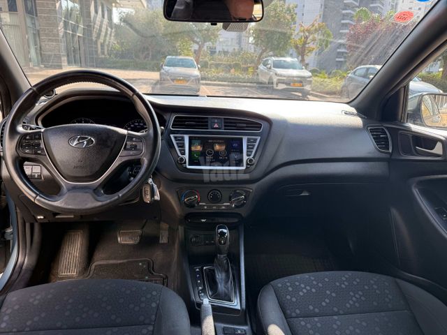 יונדאי i20
