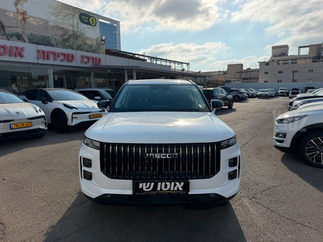 ג'אקו J7