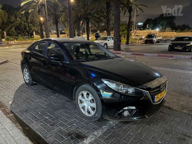 מודעת רכב מאזדה 3