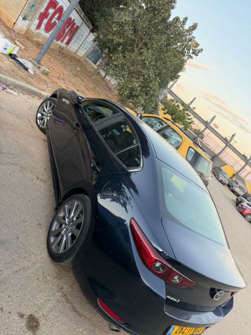 מודעת רכב מאזדה 3 1