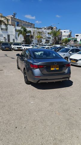 ניסאן סנטרה