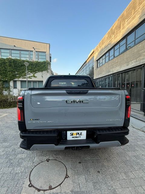 מודעת רכב ג'י.אם.סי סיירה EV 1