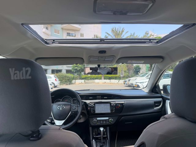 טויוטה קורולה