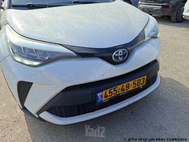 מודעת רכב טויוטה C-HR